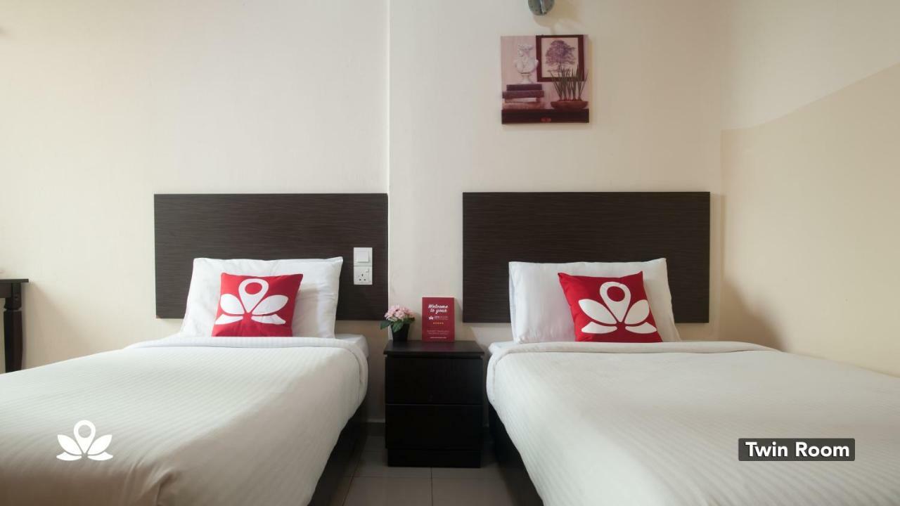 Zen Rooms Golden Star Kuantan Exterior foto